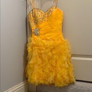 Mori Lee Yellow Ruffled Dress (sz 14 girls)